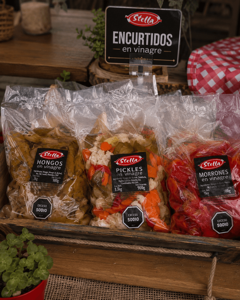 Frasco de hongos en escabeche artesanal Encurtidos Stella Uruguay